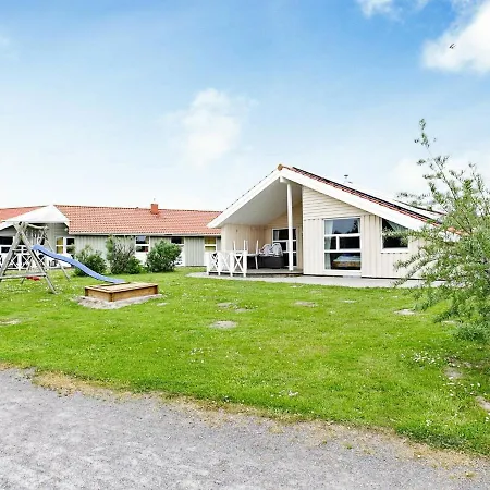 12 Person In Holiday home *
