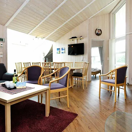 12 Person In Holiday home