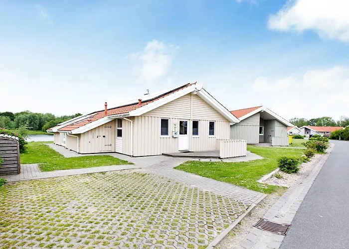 12 Person In Ferienhaus *